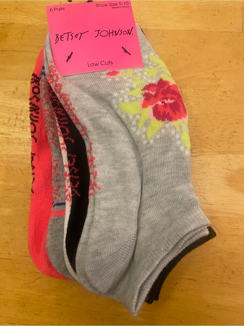 Betsey Johnson 6 pair Low Cut Sock Set solid and prints NWT size 5-10